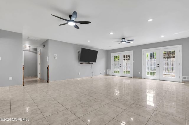13 Scenic Drive, Freehold, NJ 07728