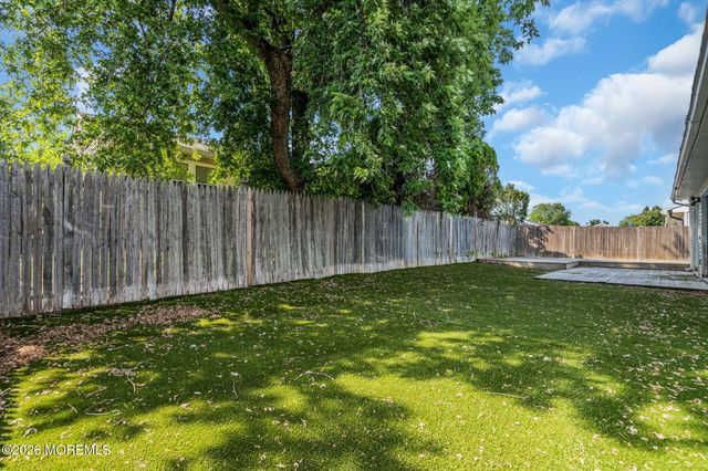 13 Scenic Drive, Freehold, NJ 07728