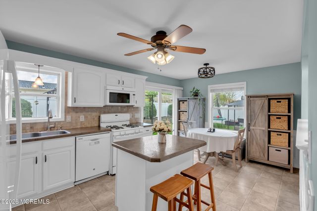 1605 1st Avenue, Toms River, NJ 08757