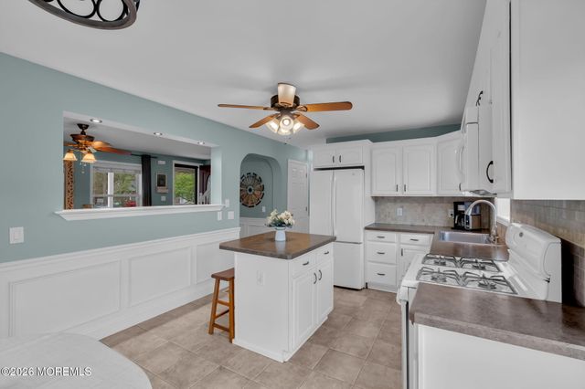 1605 1st Avenue, Toms River, NJ 08757