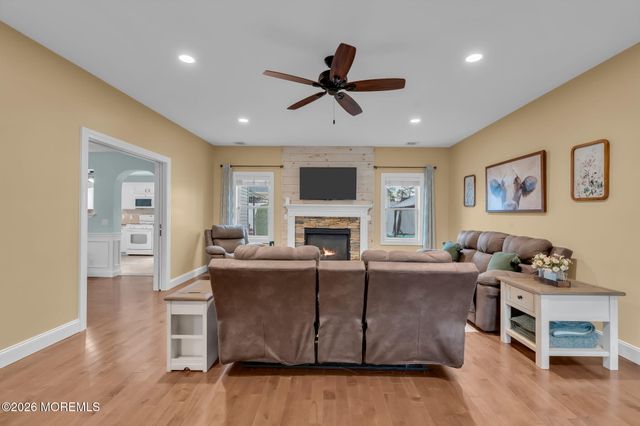 1605 1st Avenue, Toms River, NJ 08757