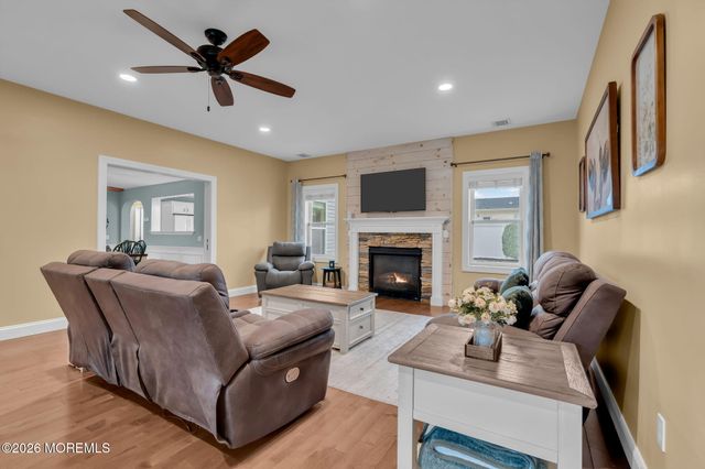 1605 1st Avenue, Toms River, NJ 08757