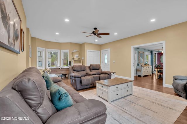 1605 1st Avenue, Toms River, NJ 08757