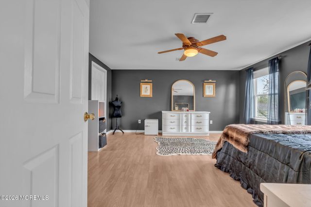 1605 1st Avenue, Toms River, NJ 08757