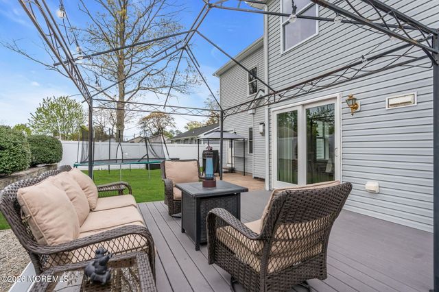 1605 1st Avenue, Toms River, NJ 08757