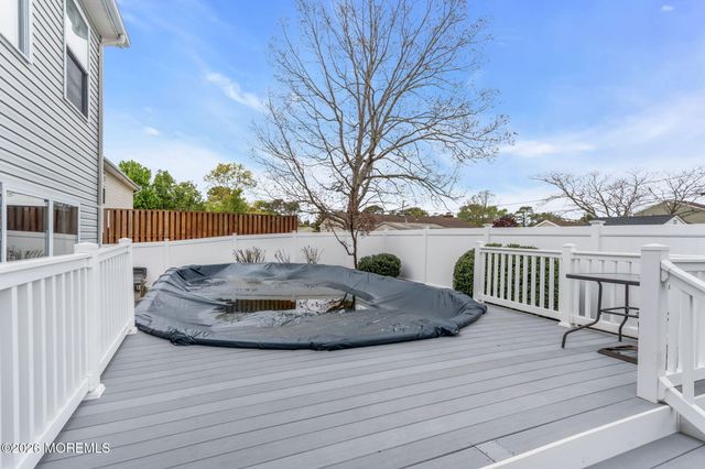 1605 1st Avenue, Toms River, NJ 08757