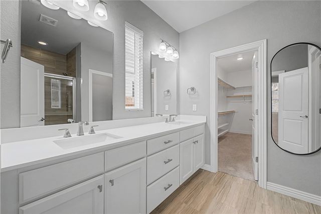 2190 N Woodlark Lane, Fayetteville, AR 72704