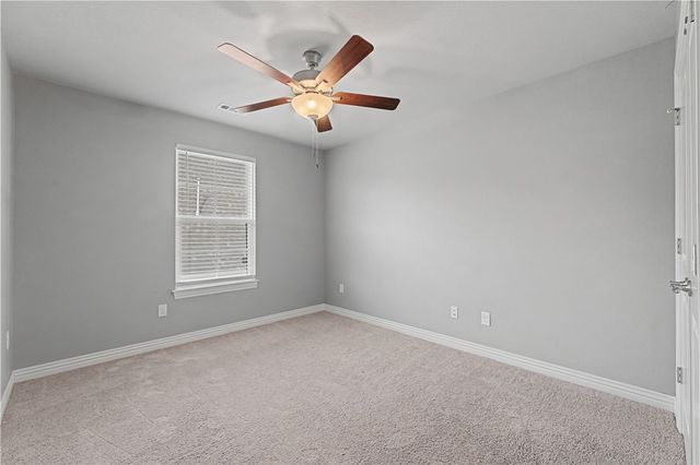 2190 N Woodlark Lane, Fayetteville, AR 72704