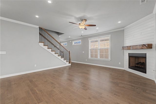 2190 N Woodlark Lane, Fayetteville, AR 72704