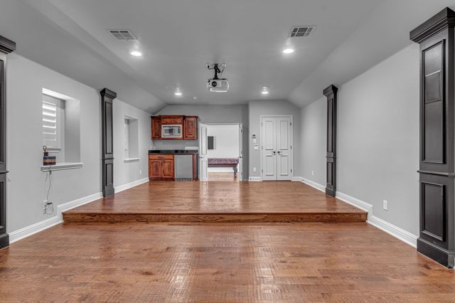 3705 Falcon Drive, Flower Mound, TX 75022
