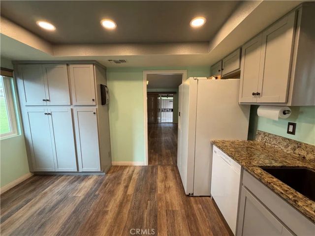 2110 Hawthorne Court, San Bernardino, CA 92404