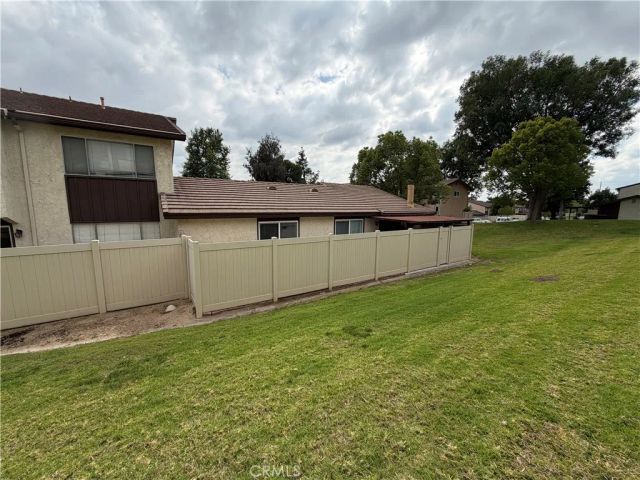 2110 Hawthorne Court, San Bernardino, CA 92404
