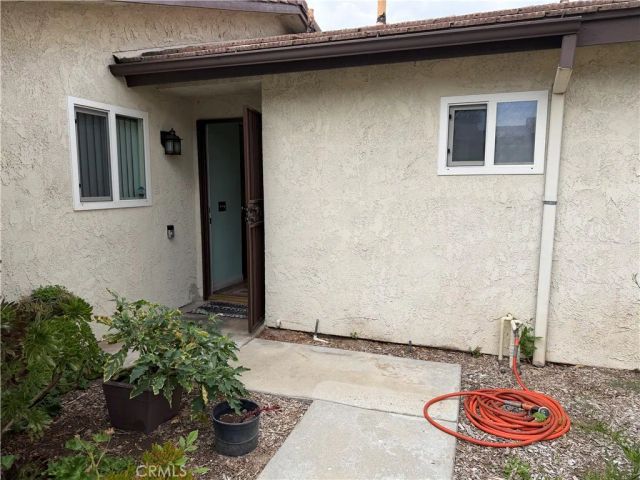 2110 Hawthorne Court, San Bernardino, CA 92404