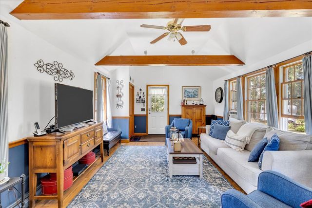 76 Blackthorn Road, Marstons Mills, MA 02648