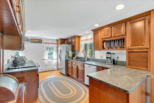 76 Blackthorn Road, Marstons Mills, MA 02648