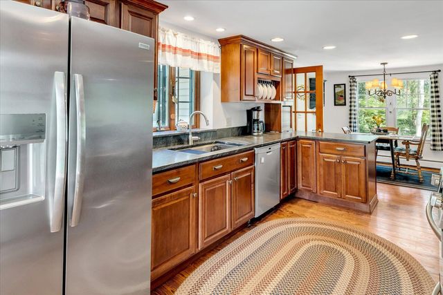 76 Blackthorn Road, Marstons Mills, MA 02648