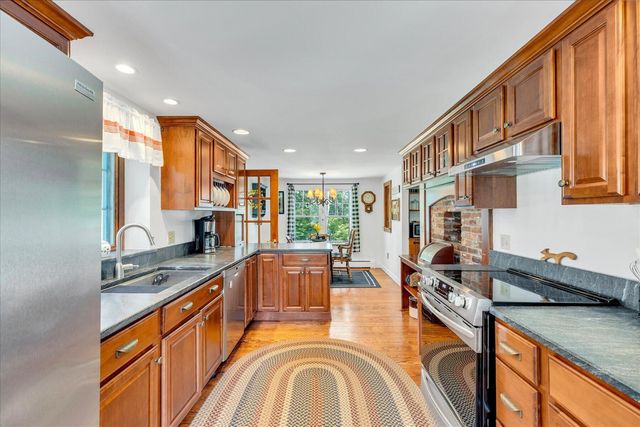 76 Blackthorn Road, Marstons Mills, MA 02648