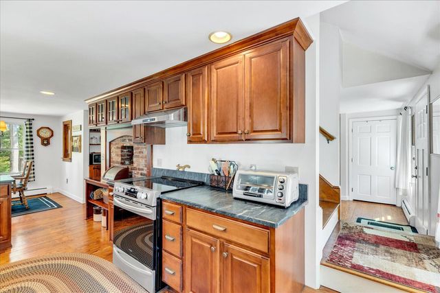 76 Blackthorn Road, Marstons Mills, MA 02648