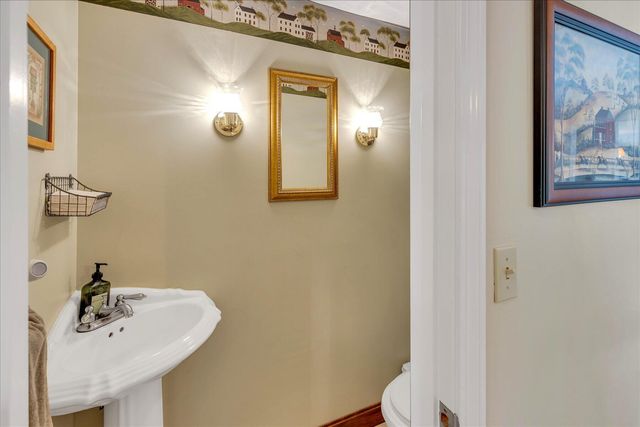 76 Blackthorn Road, Marstons Mills, MA 02648