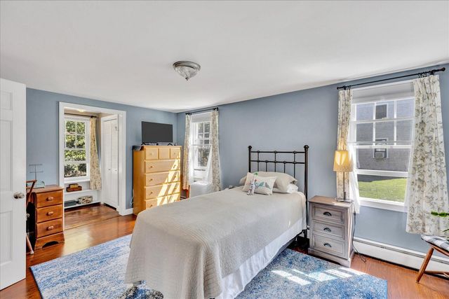 76 Blackthorn Road, Marstons Mills, MA 02648