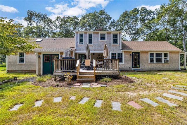 76 Blackthorn Road, Marstons Mills, MA 02648