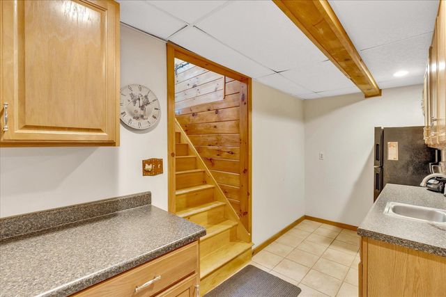 76 Blackthorn Road, Marstons Mills, MA 02648