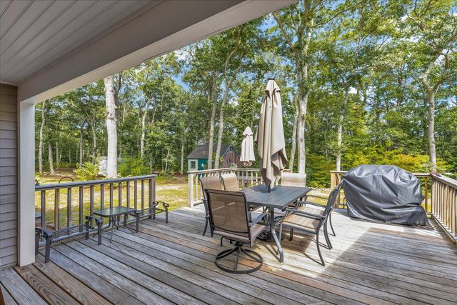 76 Blackthorn Road, Marstons Mills, MA 02648