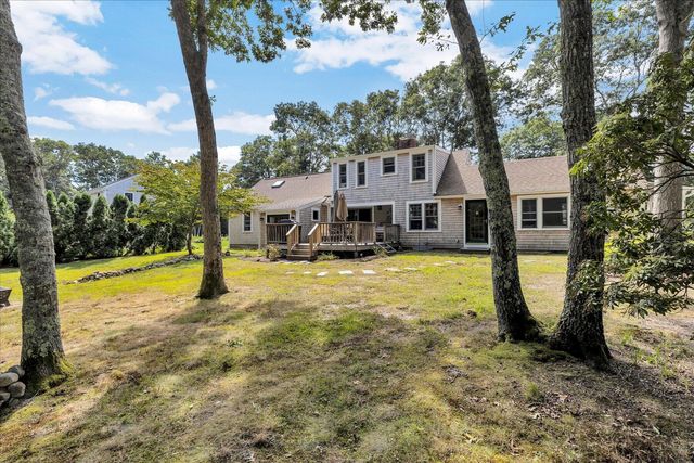 76 Blackthorn Road, Marstons Mills, MA 02648