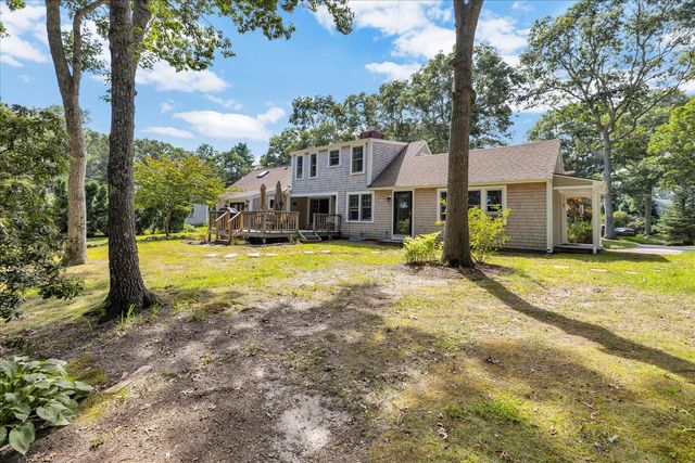 76 Blackthorn Road, Marstons Mills, MA 02648