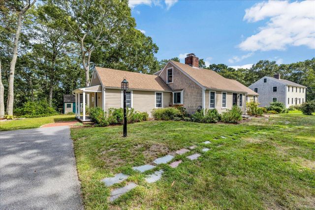 76 Blackthorn Road, Marstons Mills, MA 02648