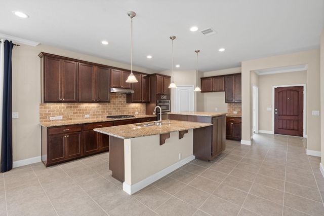 606 Pinyon Court, Richmond, TX 77469