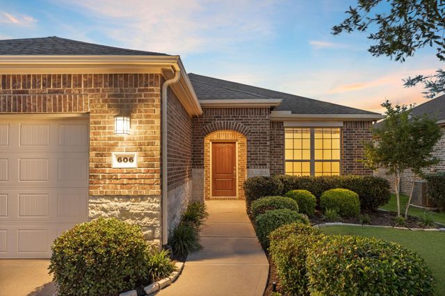 606 Pinyon Court, Richmond, TX 77469