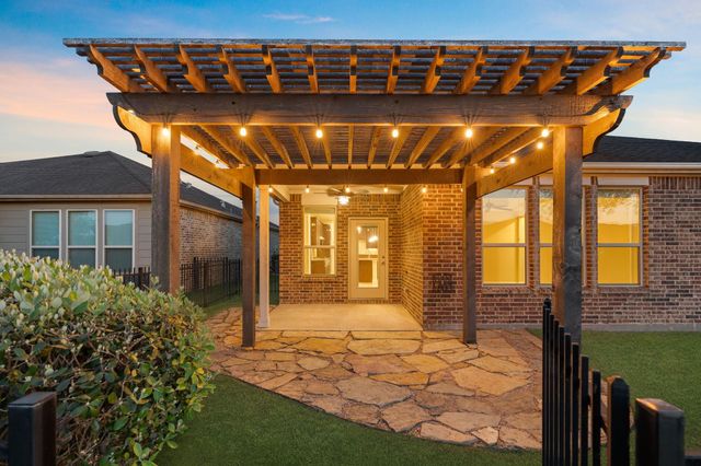 606 Pinyon Court, Richmond, TX 77469