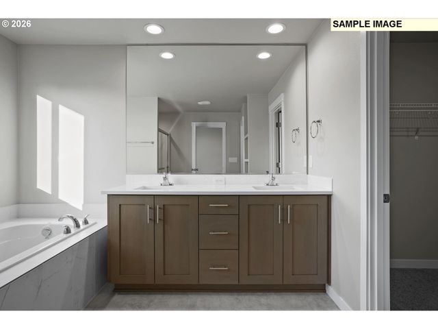 2829 Nw Rhododendron, Estacada, OR 97023