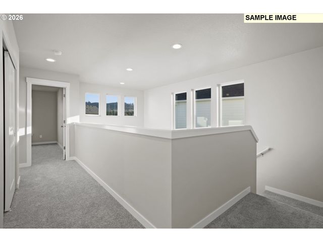 2829 Nw Rhododendron, Estacada, OR 97023