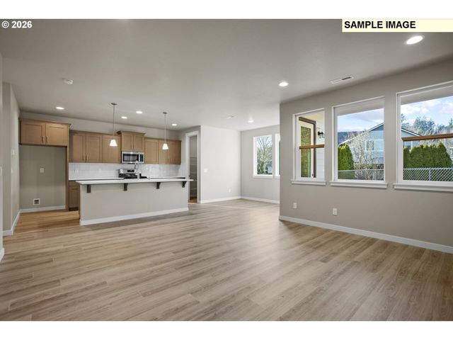 2829 Nw Rhododendron, Estacada, OR 97023