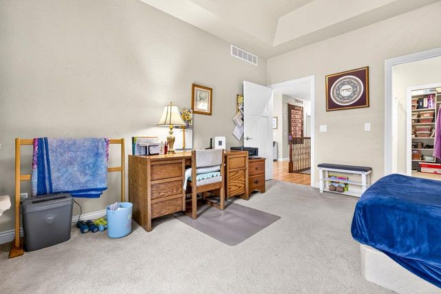 1581 REDWING DRIVE, Neenah, WI 54956