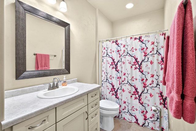 1581 REDWING DRIVE, Neenah, WI 54956