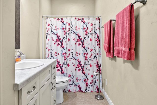 1581 REDWING DRIVE, Neenah, WI 54956