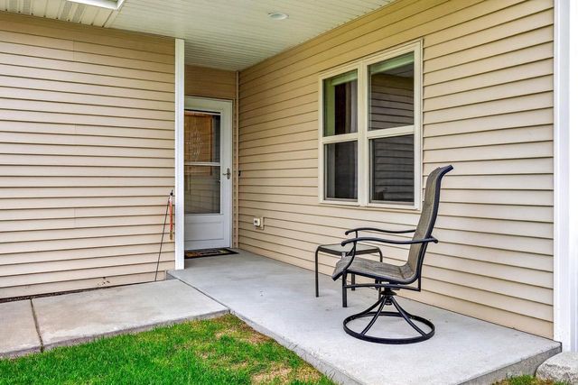 1581 REDWING DRIVE, Neenah, WI 54956