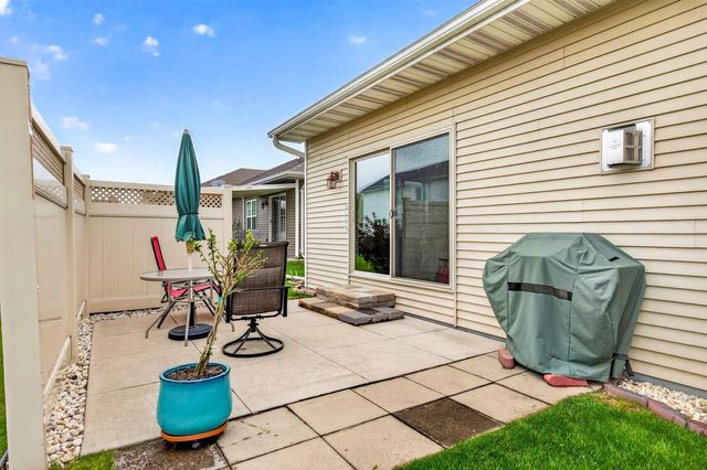 1581 REDWING DRIVE, Neenah, WI 54956