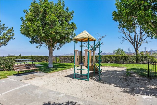 165 California Court, Mission Viejo, CA 92692