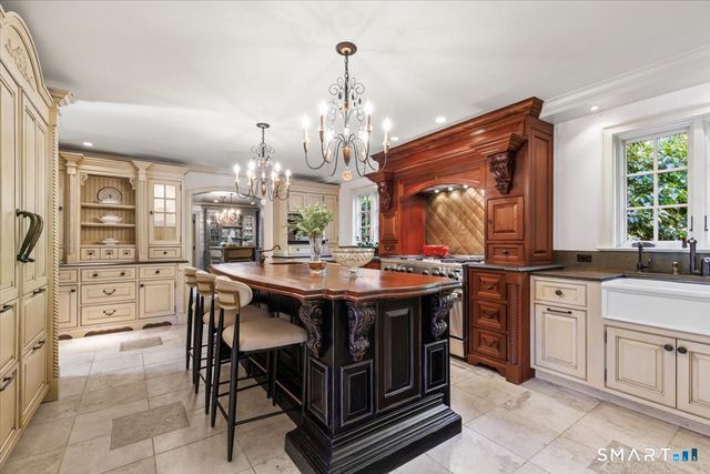 83 Long Lots Road, New Canaan, CT 06840