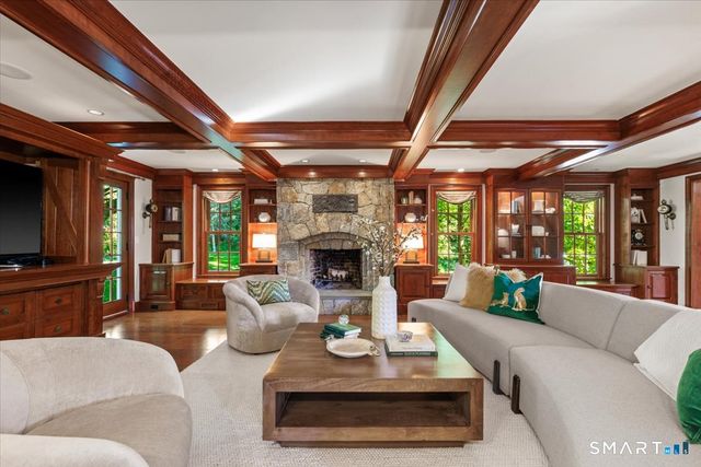 83 Long Lots Road, New Canaan, CT 06840