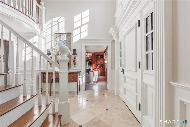 83 Long Lots Road, New Canaan, CT 06840