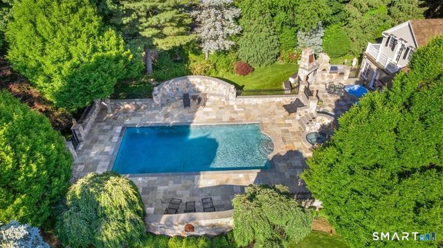 83 Long Lots Road, New Canaan, CT 06840