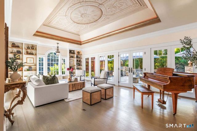 83 Long Lots Road, New Canaan, CT 06840