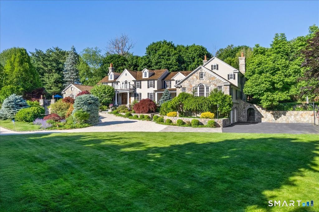 83 Long Lots Road, New Canaan, CT 06840