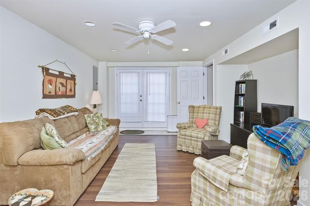 261 Forest Hill Drive, Asheville, NC 28803