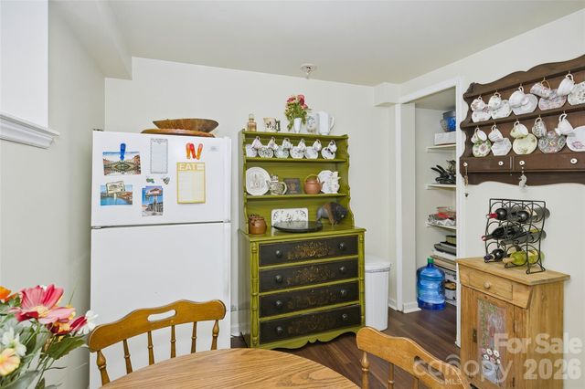 261 Forest Hill Drive, Asheville, NC 28803